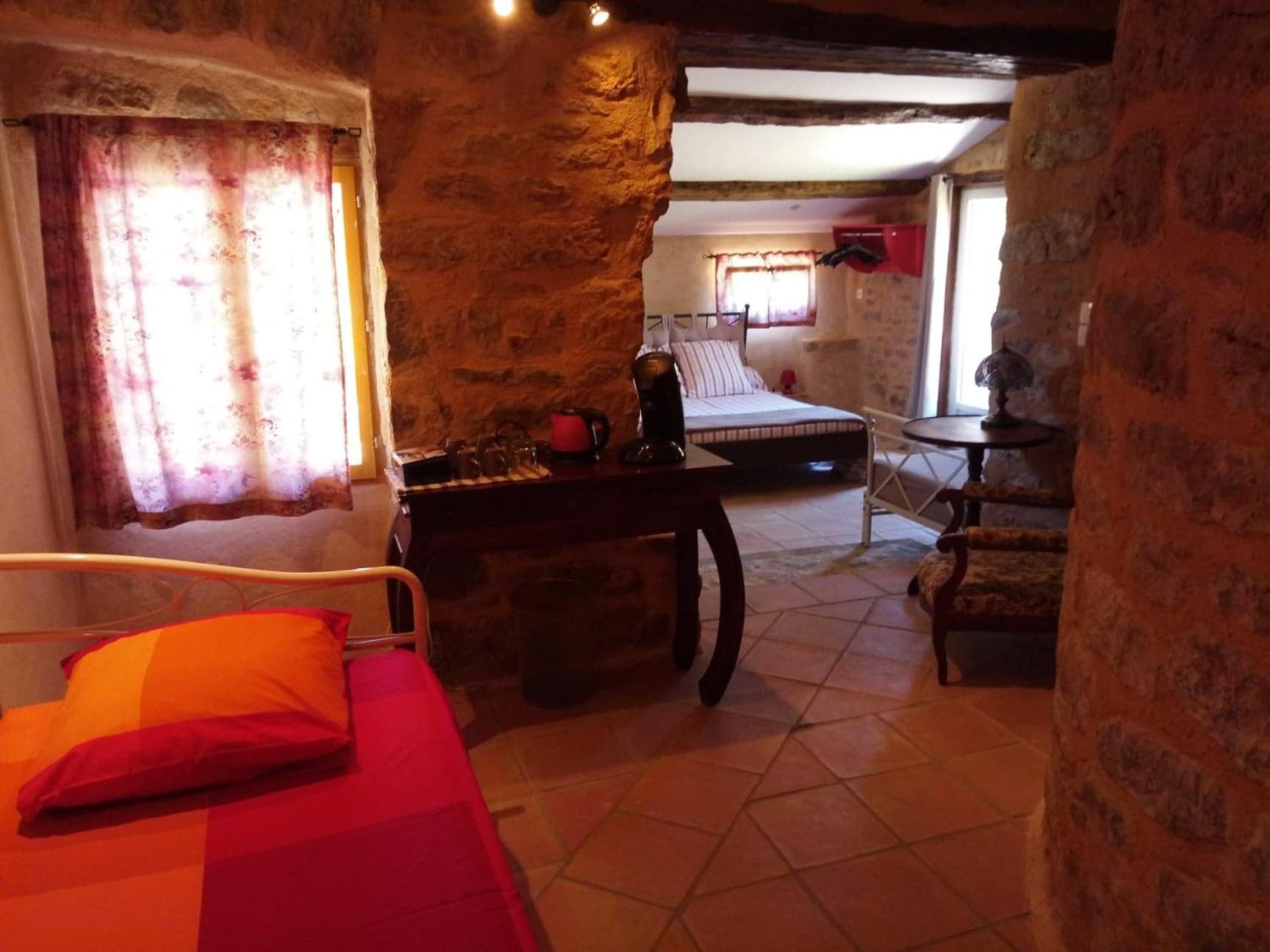 Bed and Breakfast La Prade Basse 82 Saint-Antonin Exterior foto