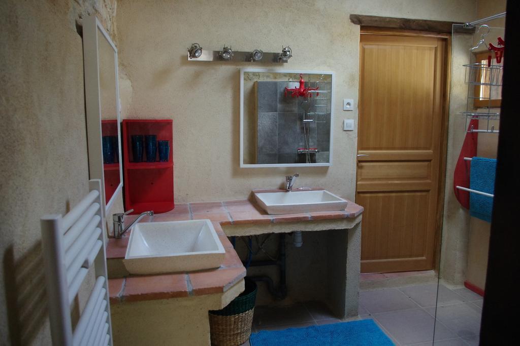 Bed and Breakfast La Prade Basse 82 Saint-Antonin Zimmer foto