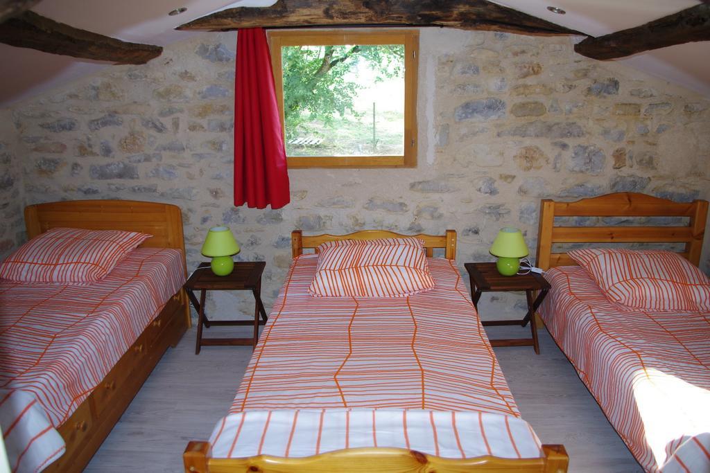 Bed and Breakfast La Prade Basse 82 Saint-Antonin Zimmer foto